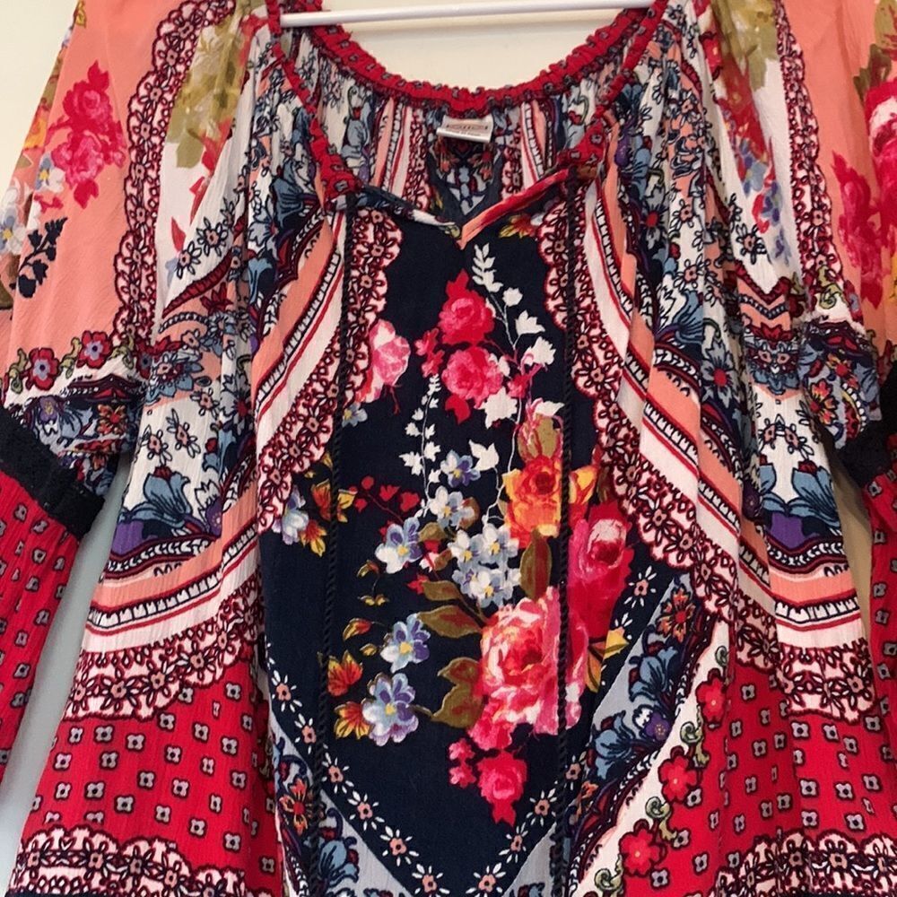 Bila multicolored floral peasant blouse with bell sleeves Size S Length 26” - Picture 2 of 6